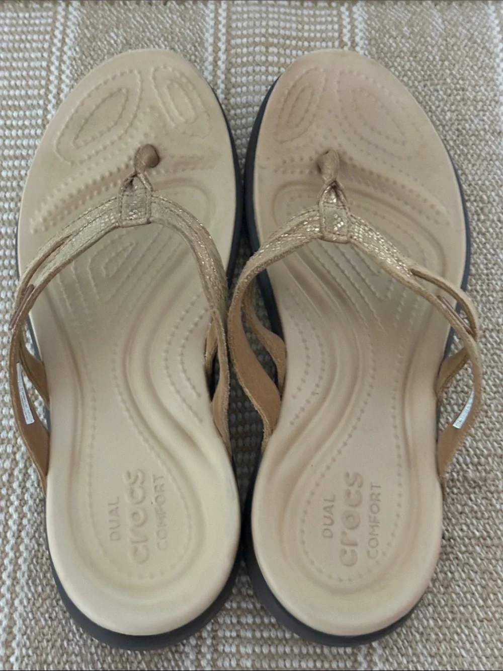 CROCS Women's Capri V Shimmer Flip Flops, Metallic Gold/Snakeskin Strap Design